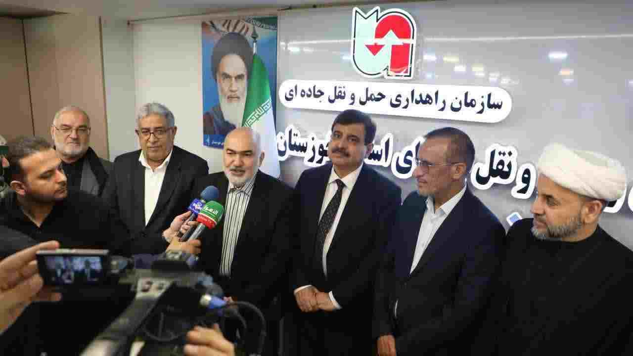 استاندار خوزستان در حاشیه نشست با معاون وزیر امور داخلی عراق: هماهنگیهای لازم برای برگزاری باشکوه راهپیمایی اربعین انجام شد/ پیگیری حل مشکل آتشسوزیهای هورالعظیم استاندار خوزستان در حاشیه نشست با معاون وزیر امور داخلی عراق: هماهنگیهای لازم برای برگزاری باشکوه راهپیمایی اربعین انجام شد/ پیگیری حل مشکل آتشسوزیهای هورالعظیم