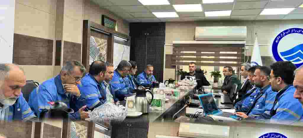 در نشست مديرعامل آبفا اهواز با معاونت بهره برداري فاضلاب؛ برنامه‌ریزی در جهت  افزایش توان عملیاتی ایستگاه‌های پمپاژ فاضلاب در اهواز