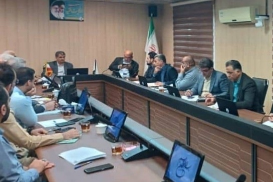 *در سازمان آب و برق استان خوزستان برگزار شد؛ نشست بررسی حل معضل آب هفت‌تپه با حضور مدیران عامل شرکت توسعه نیشکر و هفت‌تپه و معاونین سازمان آب و برق استان*