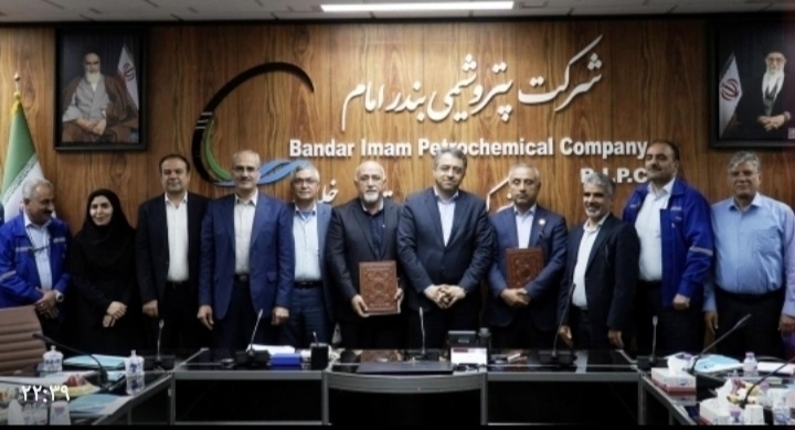 *انعقاد قرارداد پیش‌فروش محصول بین پالایش گاز هویزه خلیج‌فارس و پتروشیمی بندرامام*